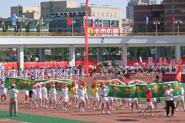 成都新運職業(yè)學校 成都新運職業(yè)學校