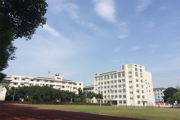 四川理工技師學院教學樓和實驗樓
