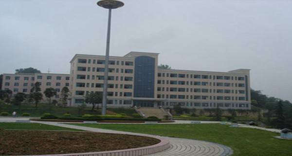 貴州專科學(xué)校