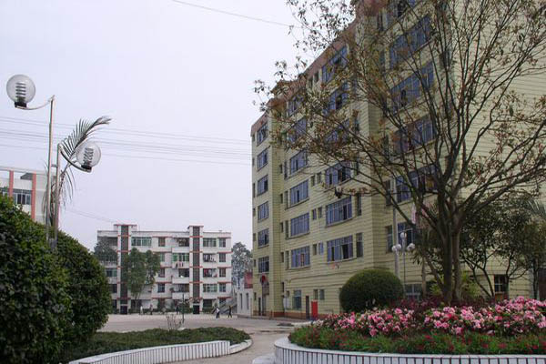 宜賓職高學校
