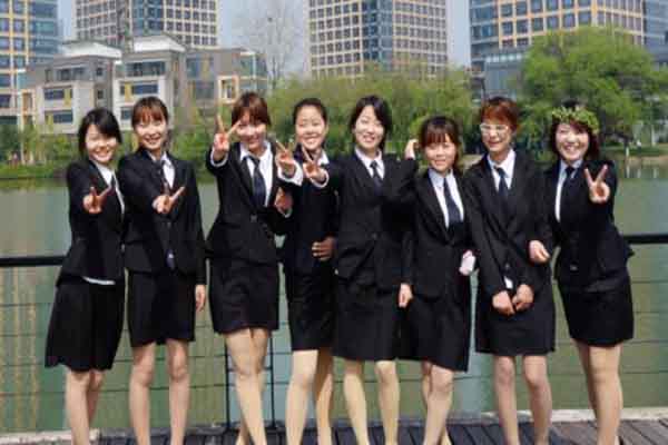 女生去職校讀啥專業好
