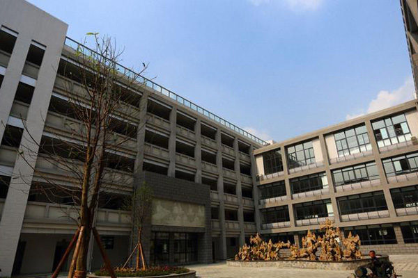 廣元職高學校