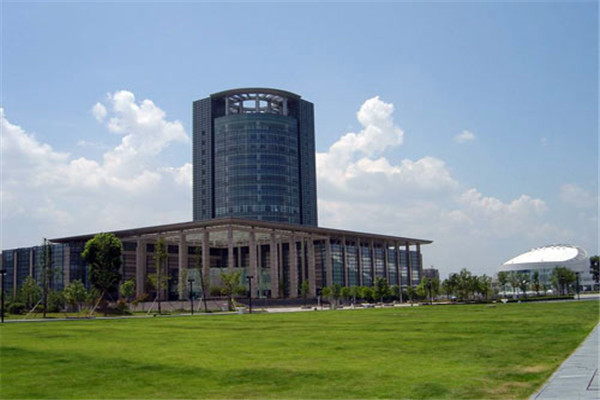 成都市職業(yè)技術(shù)學(xué)校哪里的好